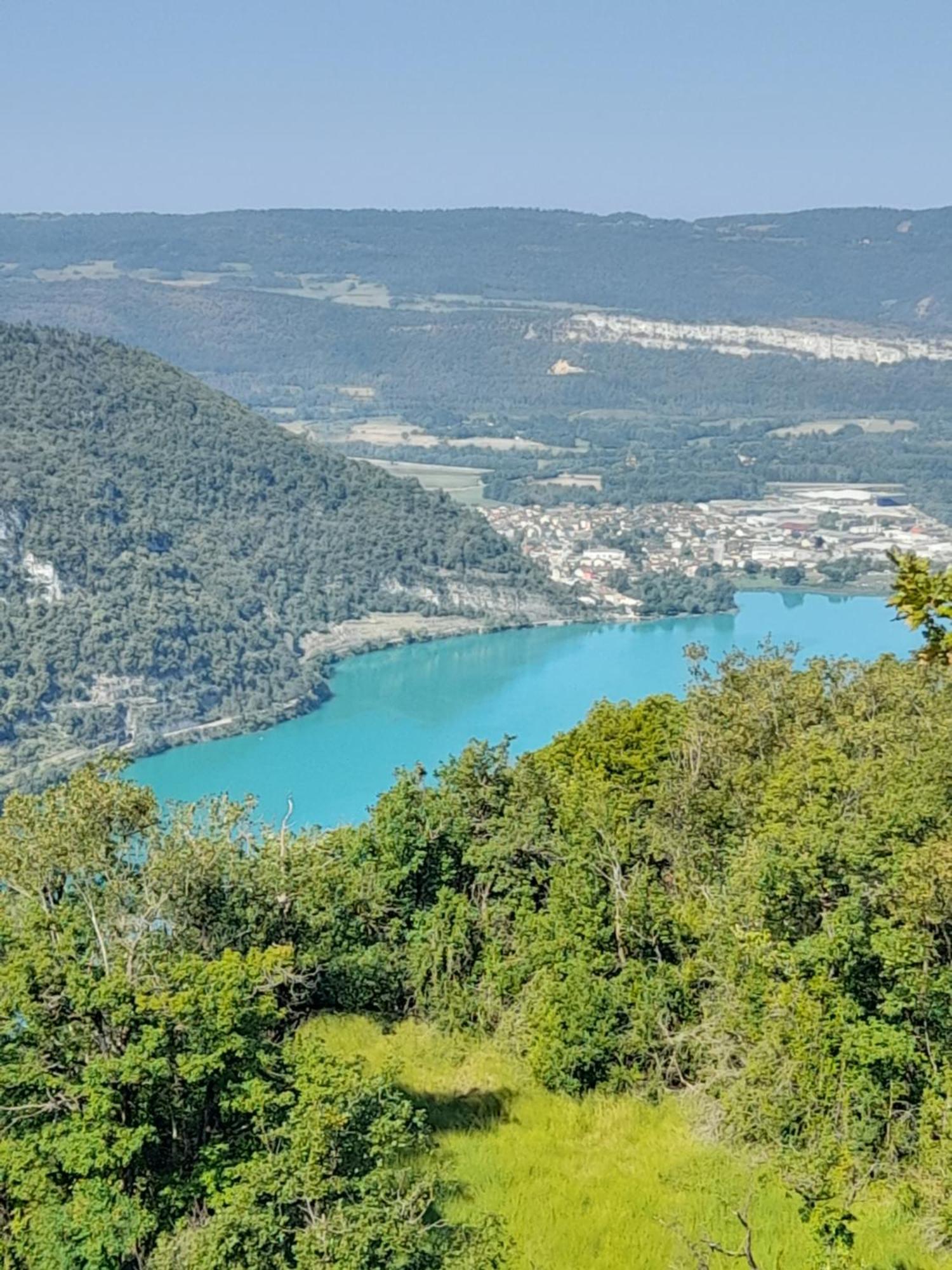 Chaleureux Appartement Nantua Exteriér fotografie